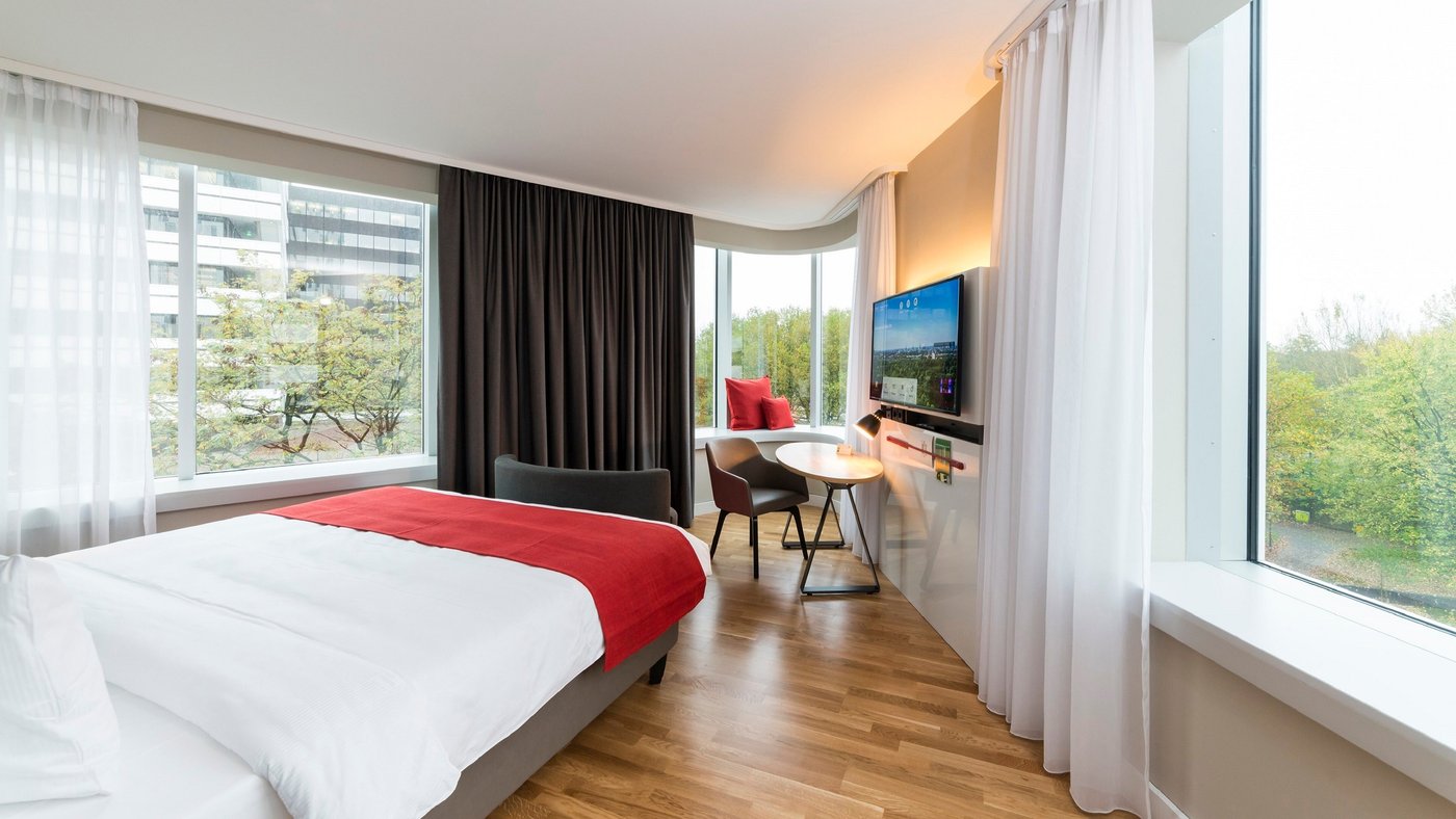 HOLIDAY INN HAMBURG CITY NORD, AN IHG HOTEL ab 89€ (9̶6̶€̶) Bewertungen, Fotos
