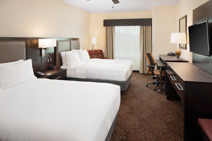 HOLIDAY INN TROPHY CLUB - Prices & Hotel Reviews (TX)