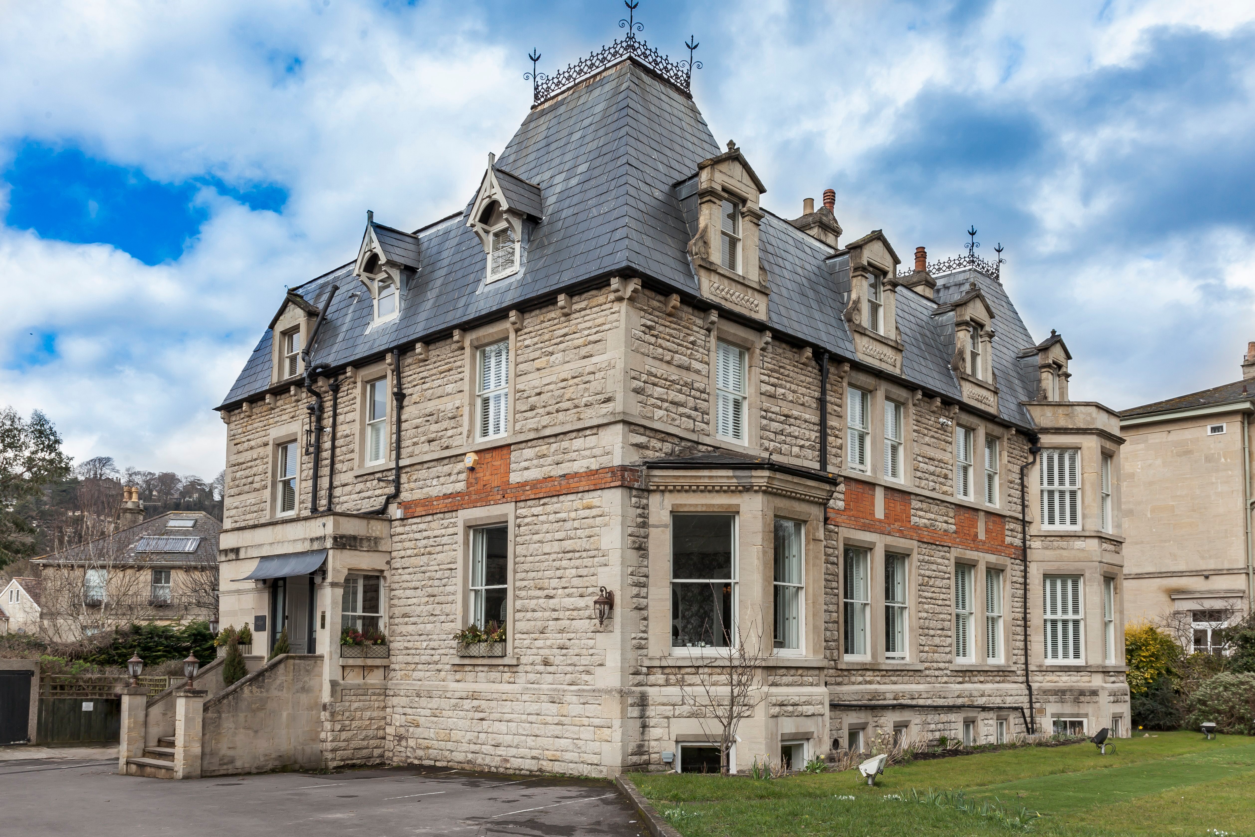 5 star online hotels in bath