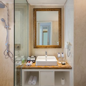 Bathroom Deluxe And Grand Deluxe
