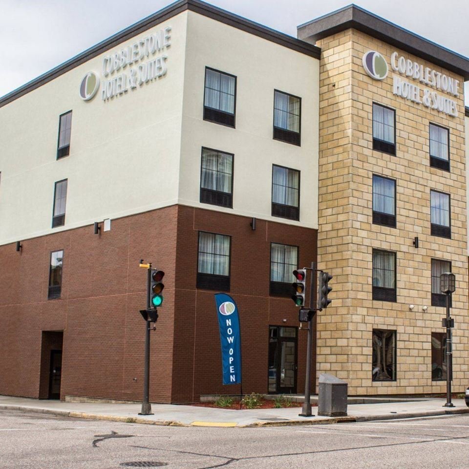 THE 5 BEST Pet Friendly Hotels in Chippewa Falls 2024