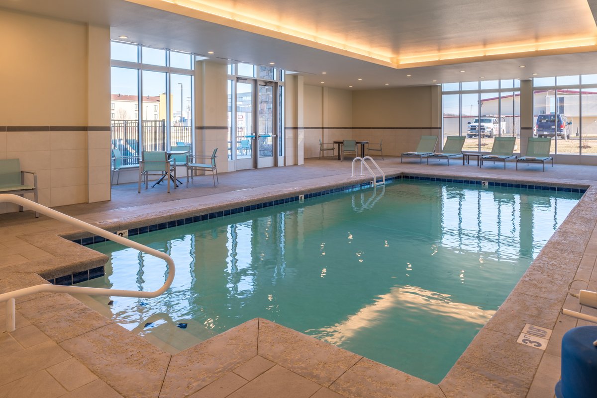 Holiday Inn Joplin, an IHG Hotel Pool Pictures & Reviews - Tripadvisor