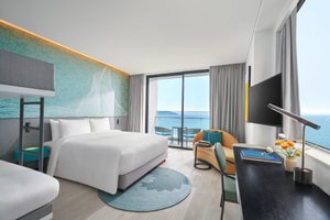 Room & Suite