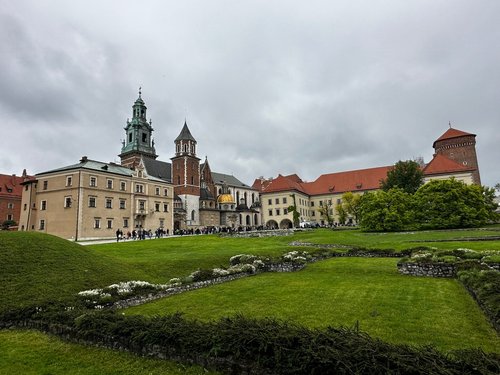 HAPPY TOWER KRAKOW APARTMENTS $51 ($̶6̶3̶) - Updated 2023 Prices ...