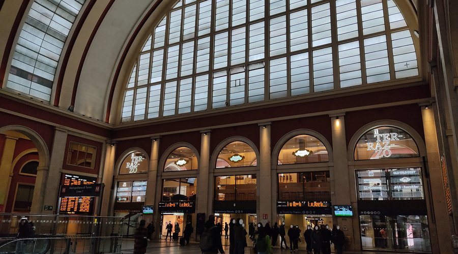 Interno della stazione