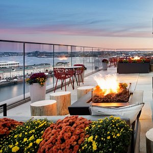 Our 12th floor roof top guest lounge and patio area  - Great for renting a private event! 