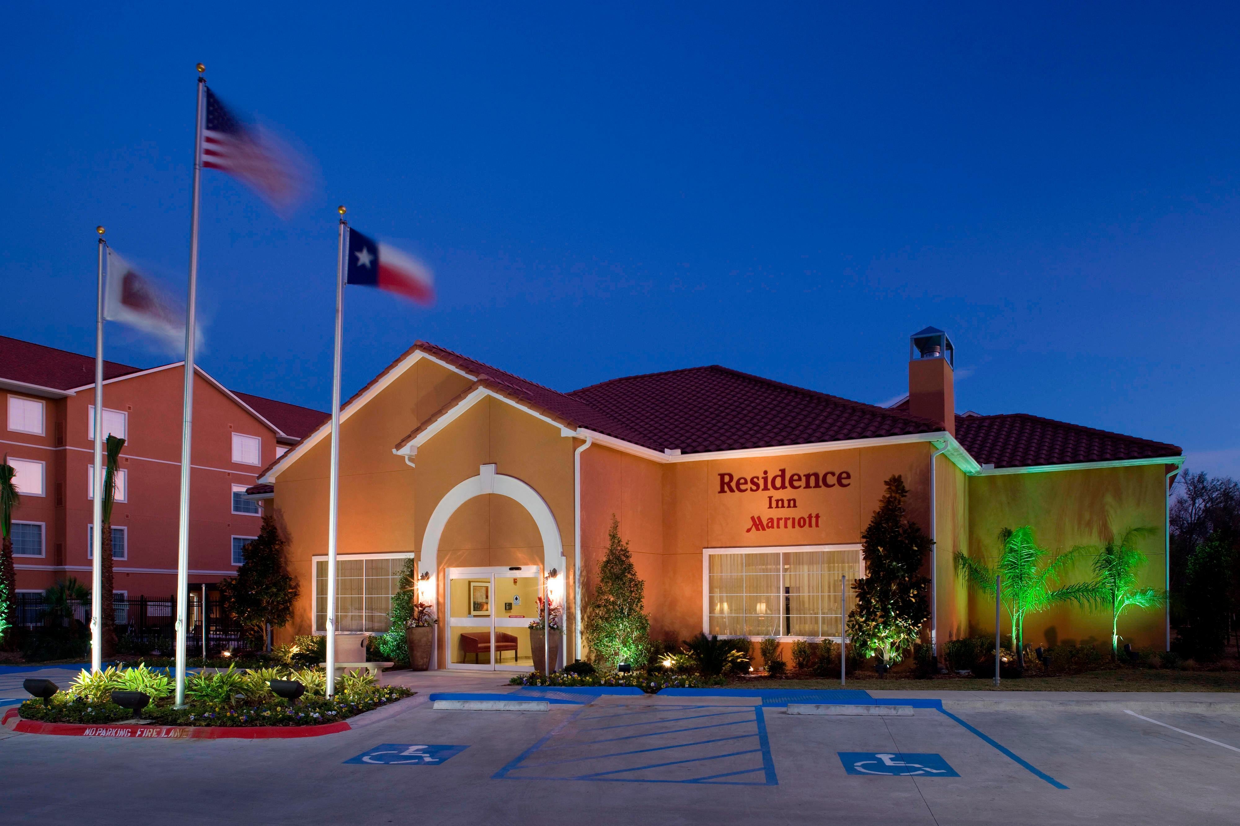 RESIDENCE INN BY MARRIOTT BEAUMONT 107 1 3 2 Updated 2023   Exterior 