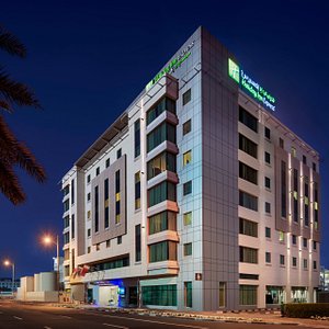 Stay in the heart of Jumeirah area