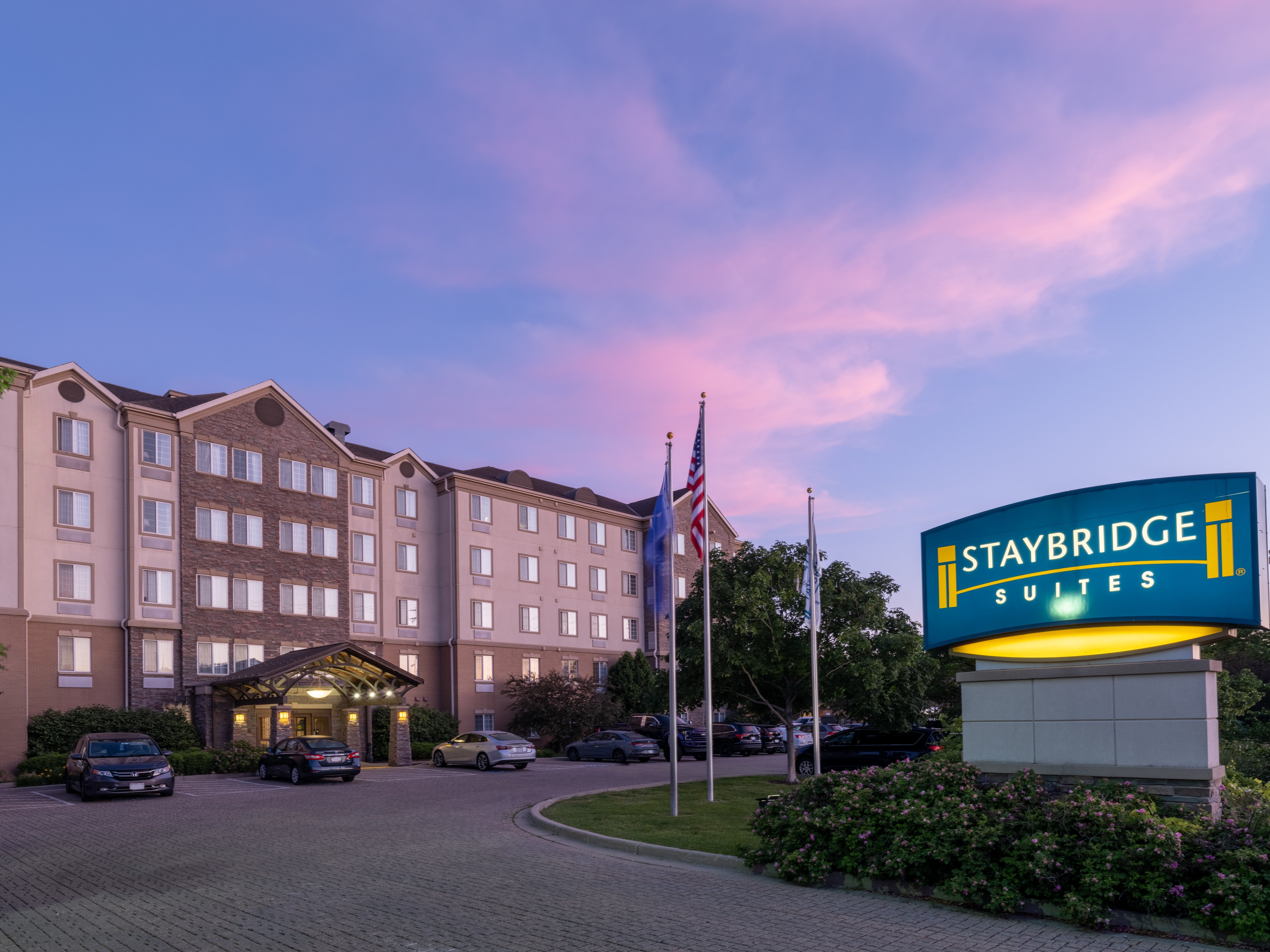 STAYBRIDGE SUITES MILWAUKEE AIRPORT SOUTH, AN IHG HOTEL $142