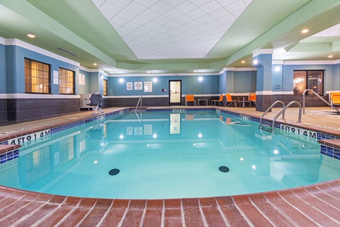 Holiday Inn Express & Suites Guymon, An Ihg Hotel Pool Pictures 