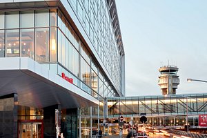 Montreal Airport Marriott In-Terminal Hotel in Dorval