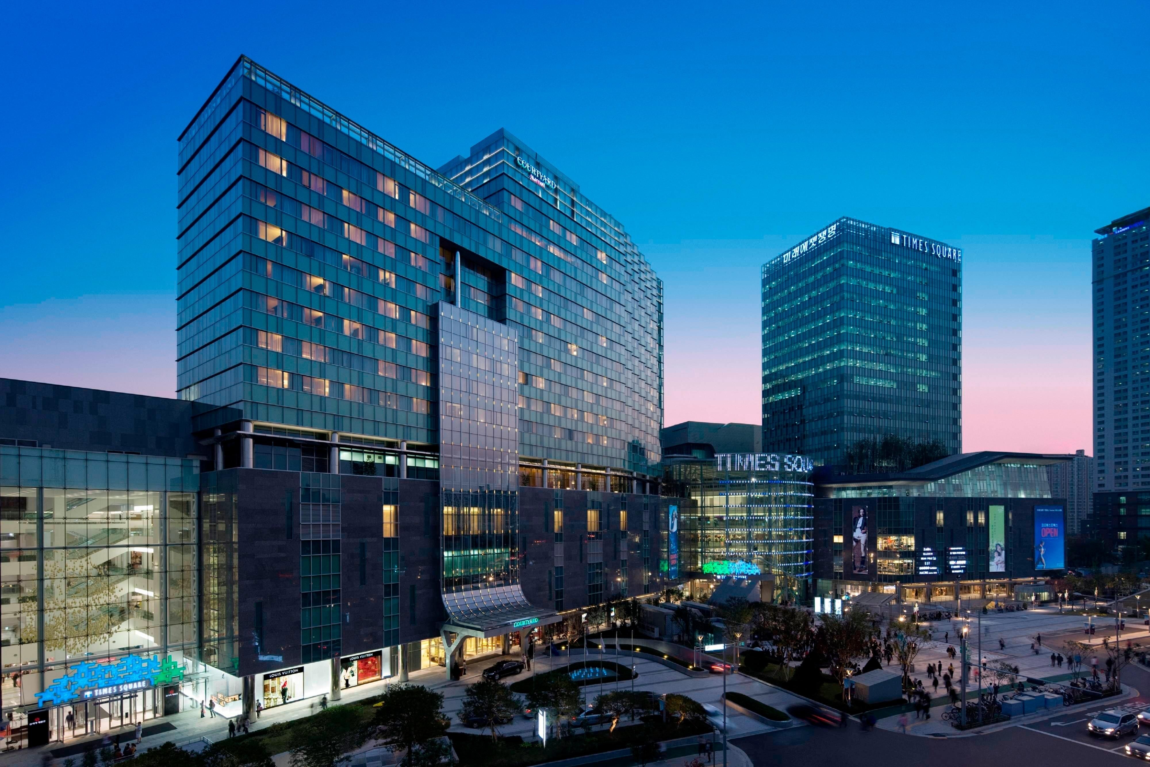 Courtyard by Marriott Seoul Times Square UPDATED Prices