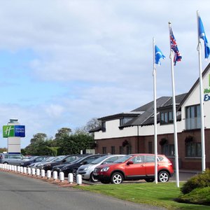 At Edinburgh Airport; plenty of airport parking to Park Stay & GO