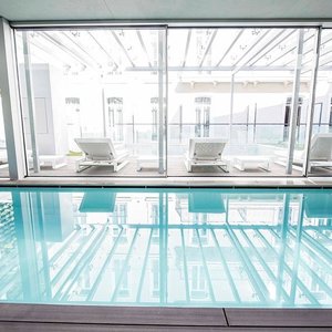 910033 Pool