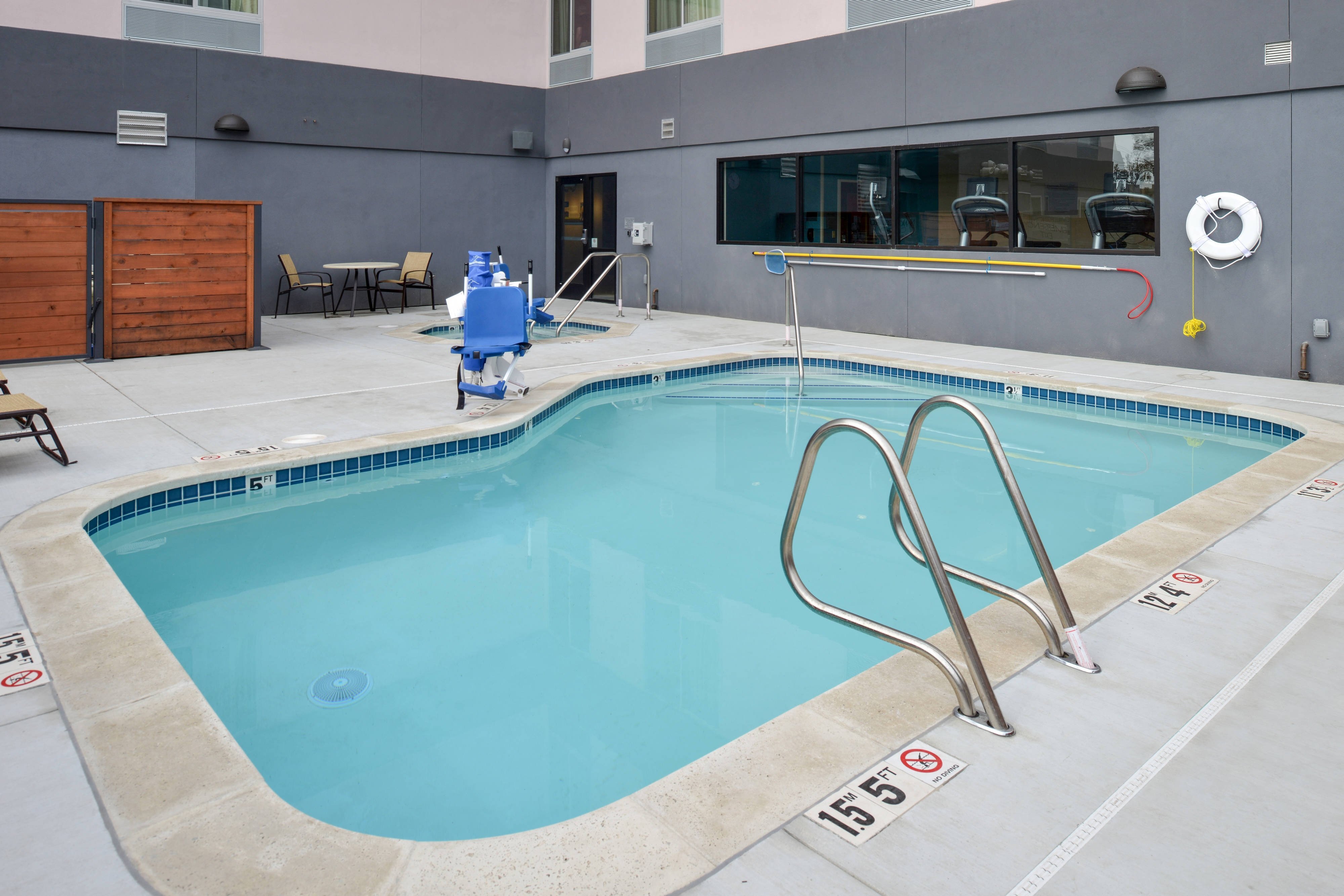 FAIRFIELD INN SUITES SANTA CRUZ CA 132 1 4 7 Prices