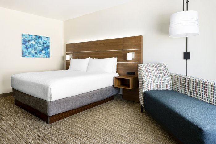 HOLIDAY INN EXPRESS & SUITES OAKHURST-YOSEMITE PARK AREA, AN IHG HOTEL ...