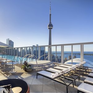 THE 10 BEST Canada Hotels with Rooftop Bar 2023 (Prices) - Tripadvisor