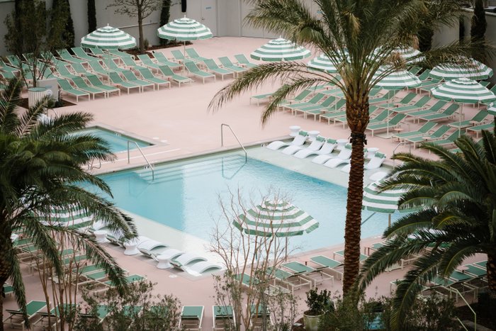 MGM Grand Pool Pictures & Reviews - Tripadvisor