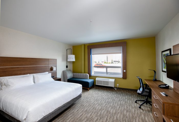 HOLIDAY INN EXPRESS LETHBRIDGE SOUTHEAST, AN IHG HOTEL - Updated 2023 ...