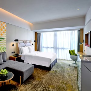 Holiday Inn Guangzhou South Lake, an IHG hotel in Guangzhou