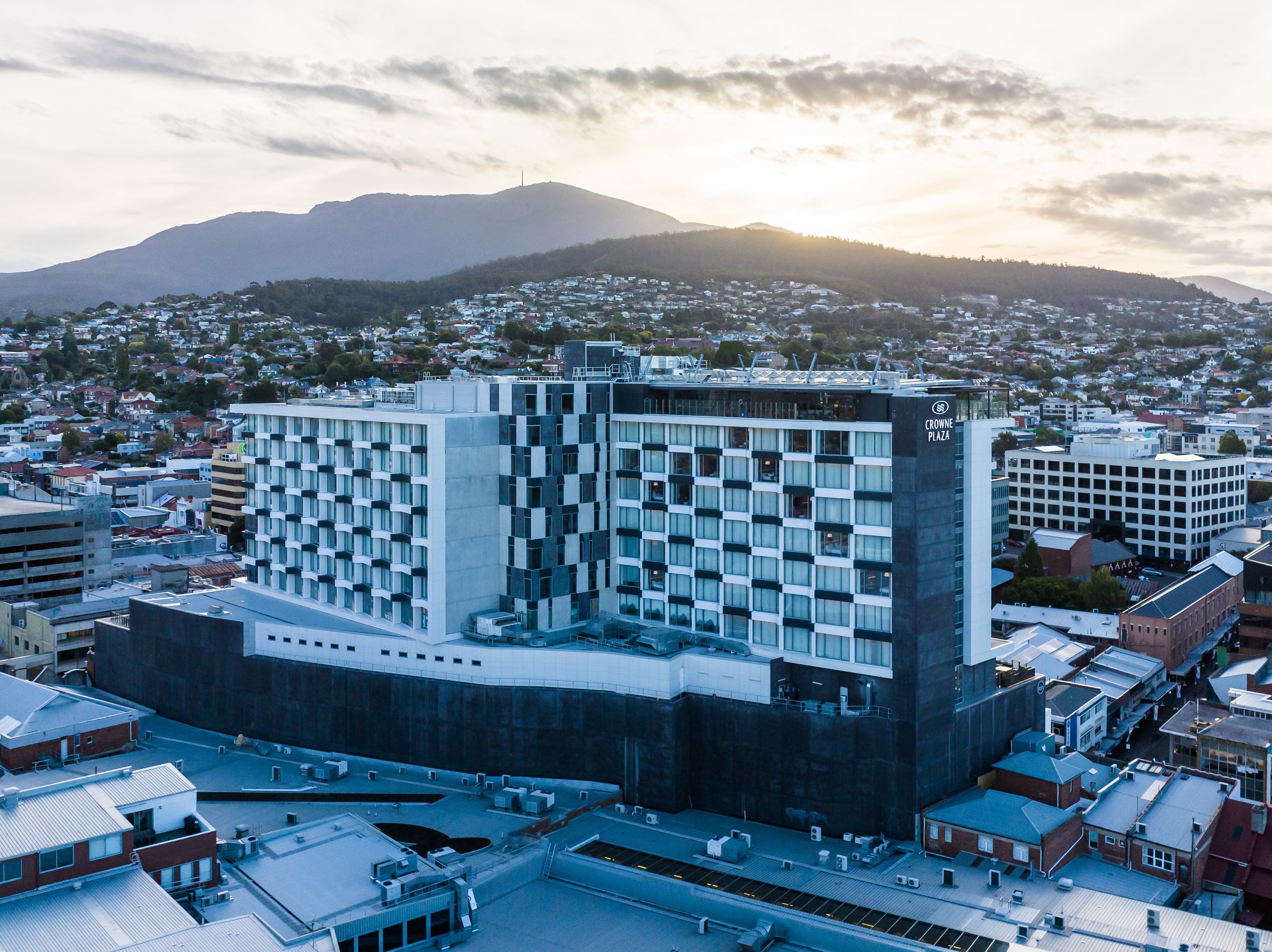 CROWNE PLAZA HOBART, AN IHG HOTEL (AU$211): 2023 Prices & Reviews ...