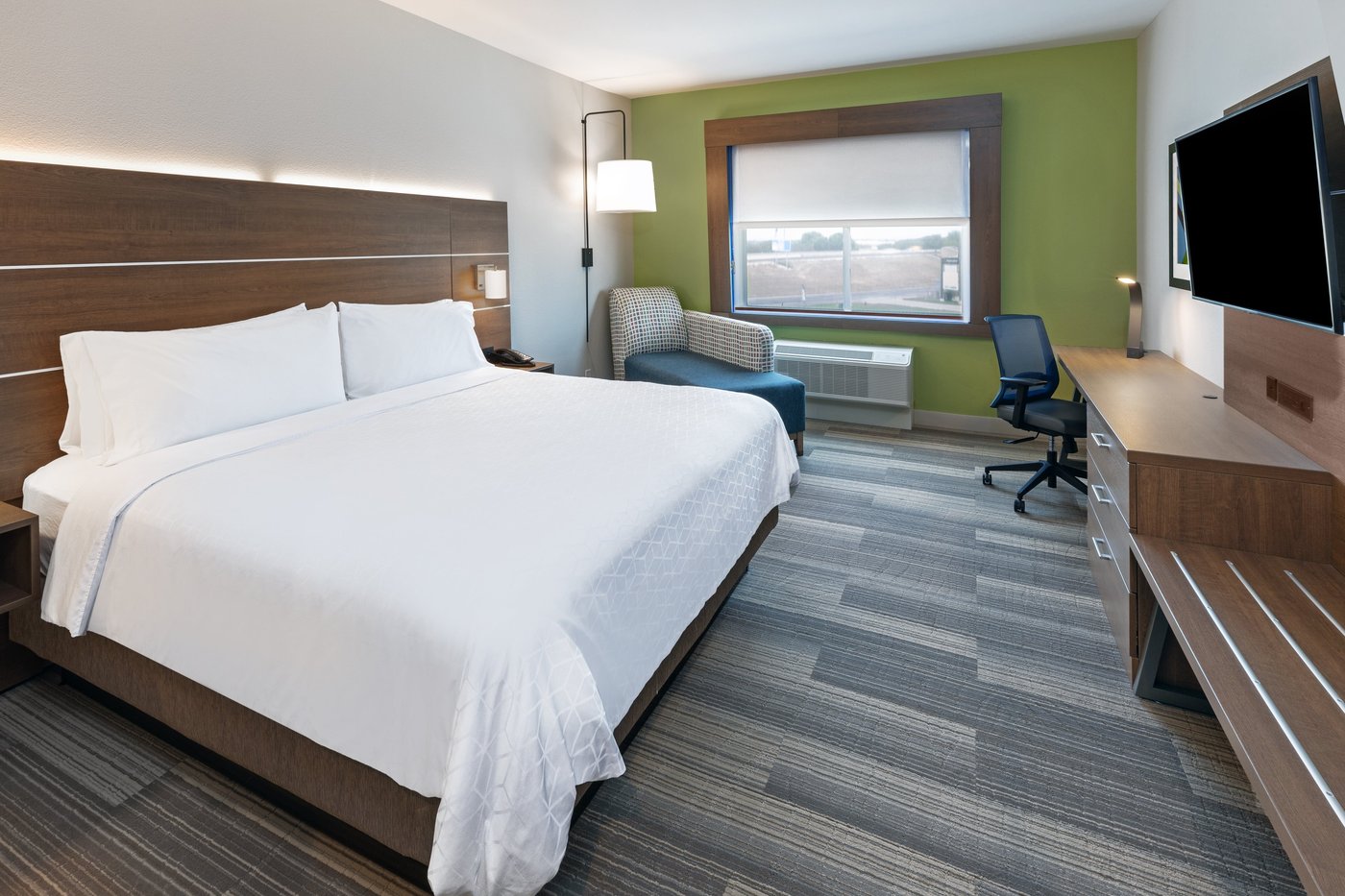 HOLIDAY INN EXPRESS & SUITES DENTON - SANGER, AN IHG HOTEL $90 ($̶9̶6̶ ...