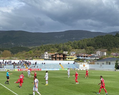 Stadiumi Laçi 