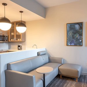 Studio Suite – Living Area