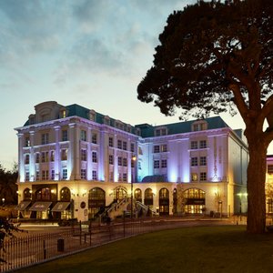 Killarney Plaza Hotel Exterior