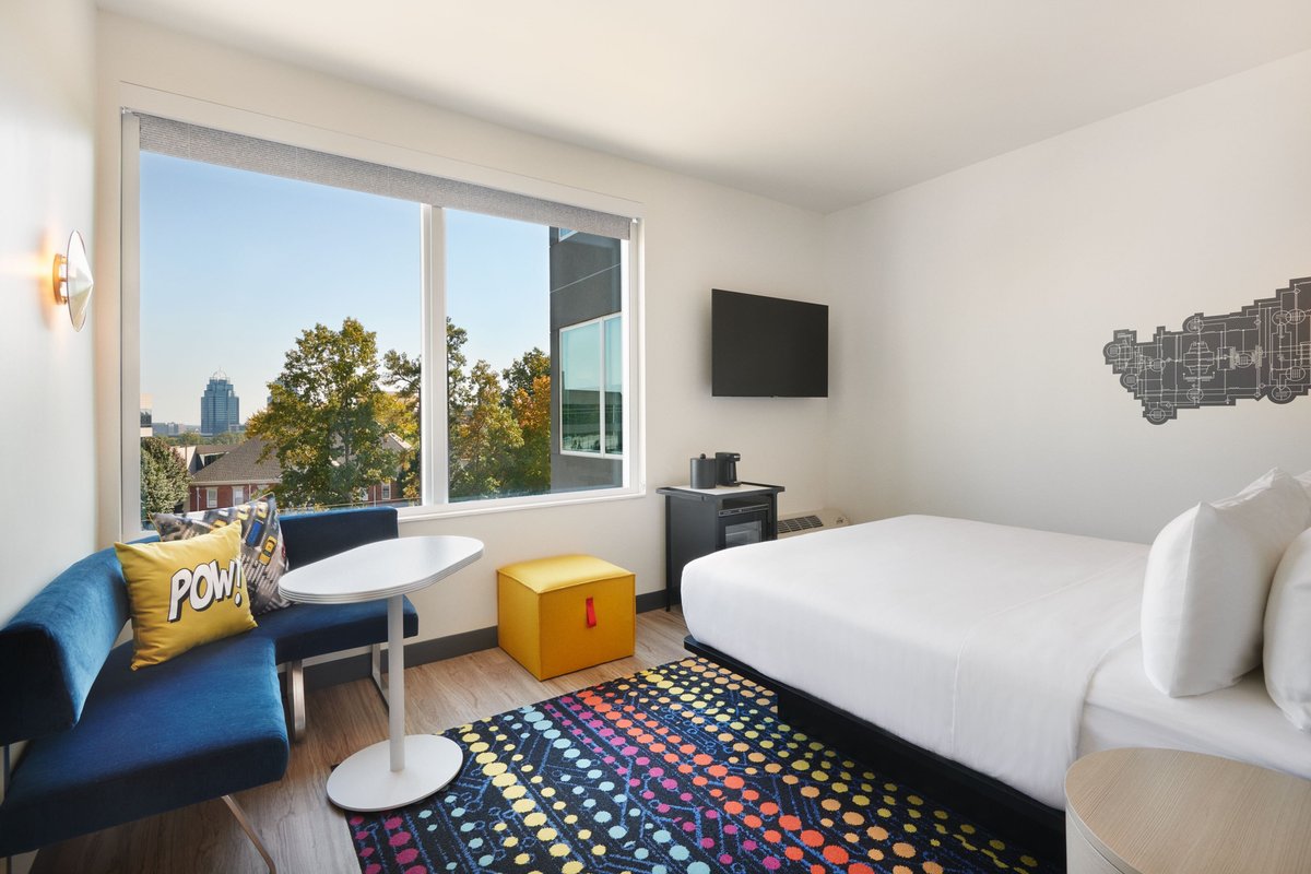 Aloft Atlanta Perimeter Center Rooms: Pictures & Reviews - Tripadvisor