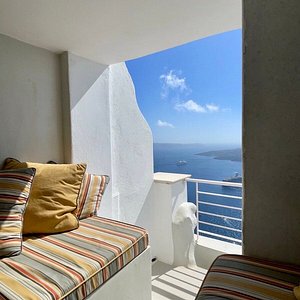 NEFELES LUXURY SUITES - Updated 2023 Prices & Hotel Reviews (Fira, Greece)