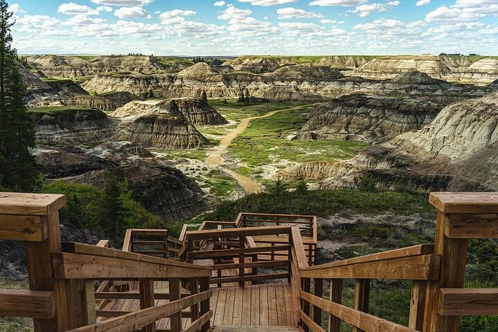 calgary badlands tour