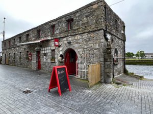 THE STOP (Galway) - B&B Reviews, Photos, Rate Comparison - Tripadvisor