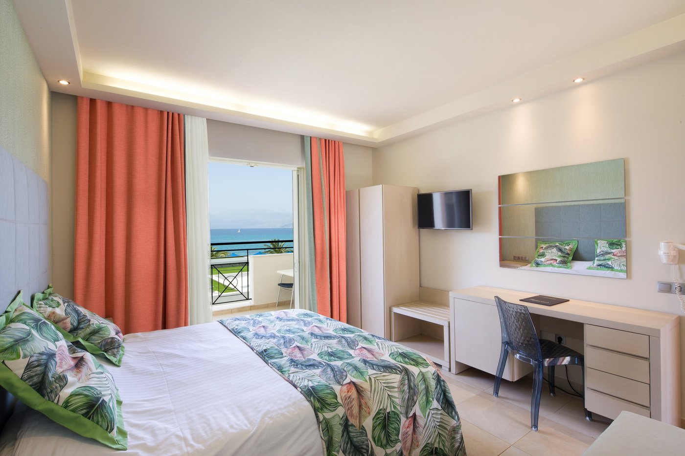 Mareblue Beach Resort Rooms: Pictures & Reviews - Tripadvisor