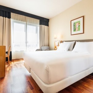 475960 Guest Room