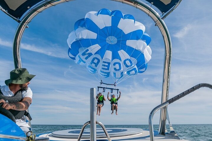 Parasailing ab der Marina von Vilamoura zur Verfügung gestellt von ...