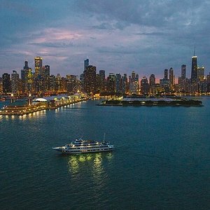 Harry Caray's Waterfront Event Space on Navy Pier offers magnificent  skyline views - Here's Chicago