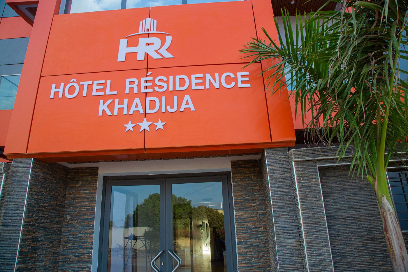 h-tel-r-sidence-khadija-hostel-reviews-thies-senegal