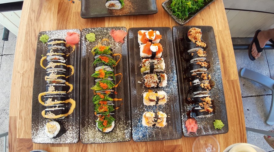 Sushi & Juice Bar - Fresh And Hash - best sushi