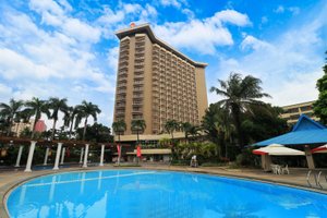 Century Park Hotel in Luzon