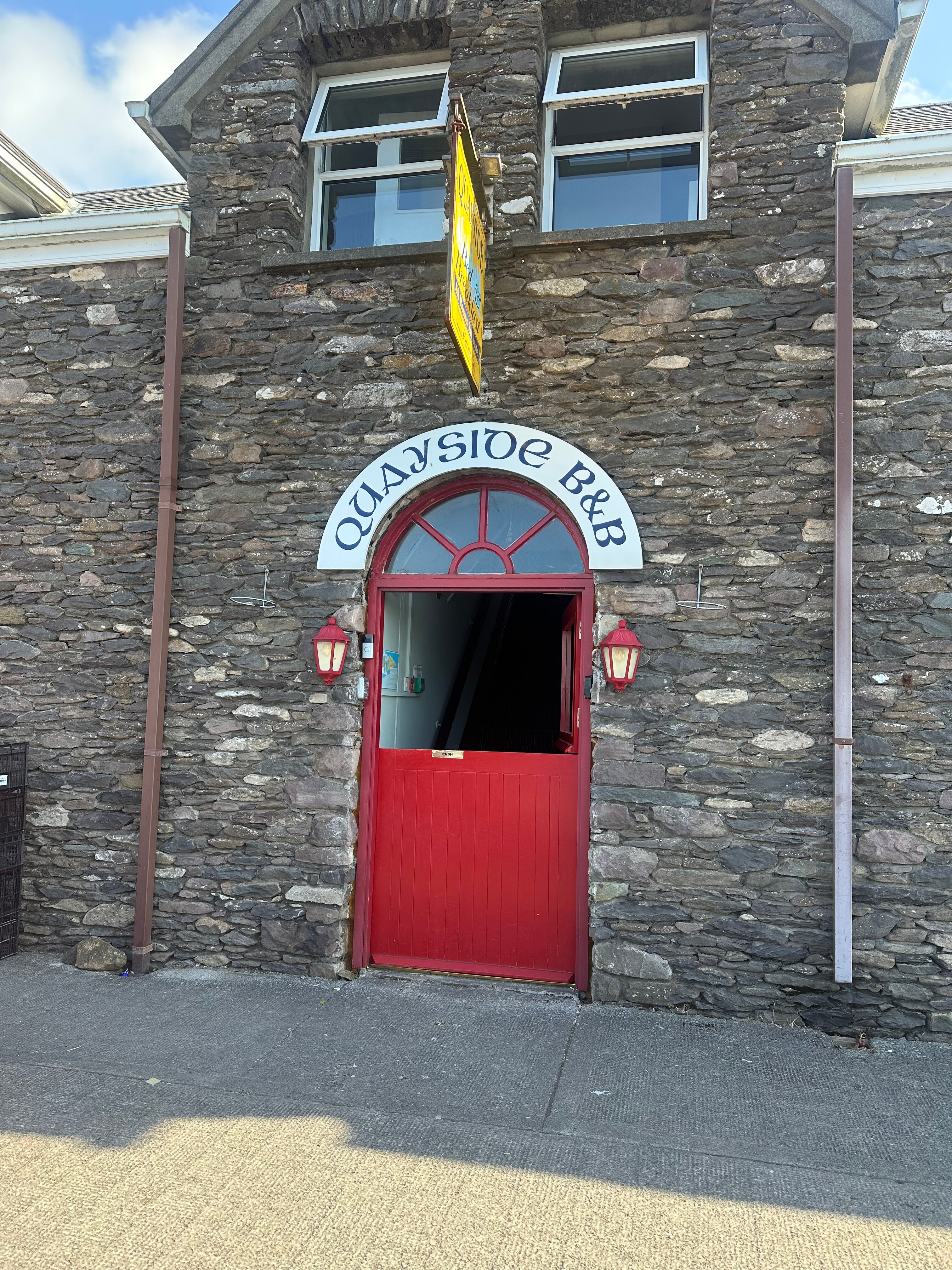 QUAYSIDE B&B - Updated 2023 Prices & Reviews (Dingle, Ireland)