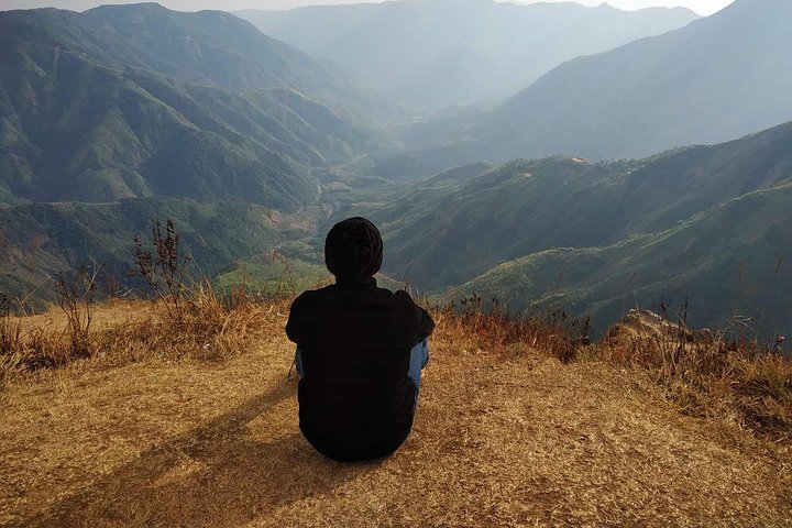 Khasi Hills of Meghalaya - Explore Hidden Waterfall & Spooky Barren  Landscapes - Savvy fernweh