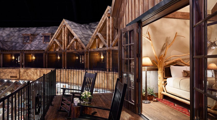 Nestled high in the indoor Cypress trees, treehouse suites offer adjoining rooms with vaulted ceilings and a screened-in balcony overlooking Bass Pro Shops. Each room features a luxury bathroom complete with air tubs, an electric fireplace, TV, refrigerator and coffee maker. 
