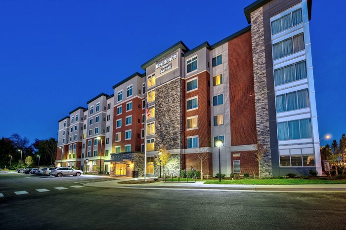 RESIDENCE INN BLACKSBURG-UNIVERSITY $125 ($̶1̶7̶7̶) - Prices & Hotel ...