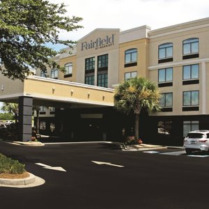 Fairfield Inn & Suites Charleston Airport/Convention Center in North Charleston