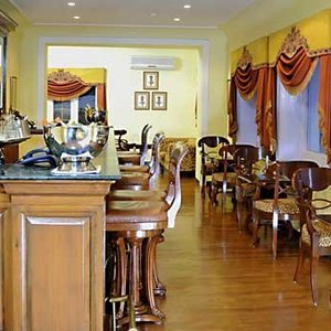 Srinagar Dal Bar
