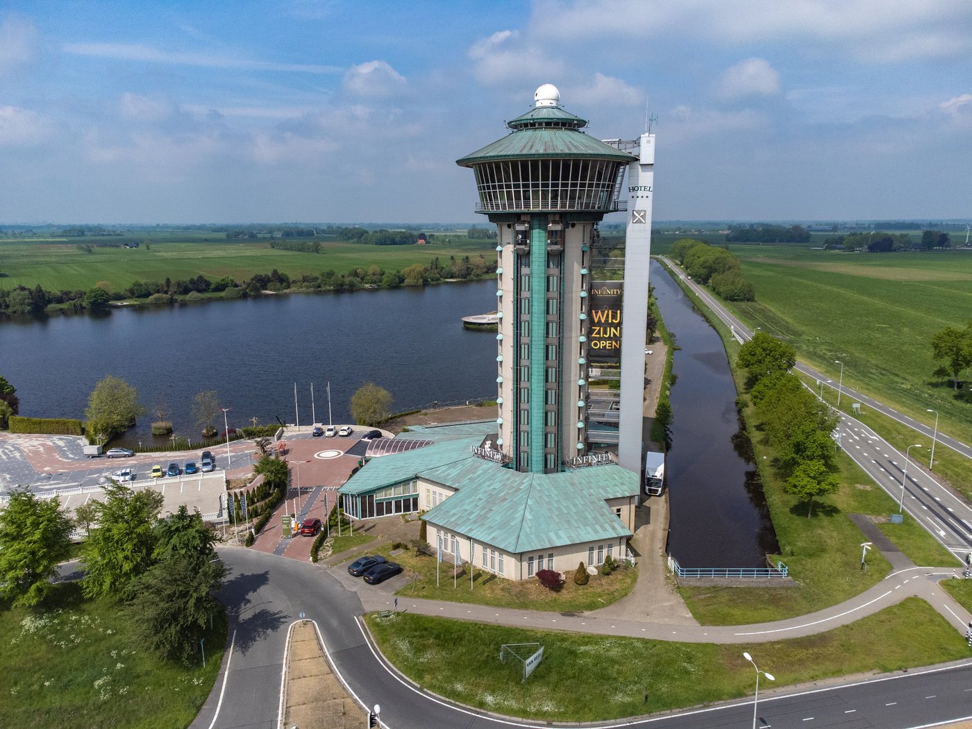 hotel infinity zwolle