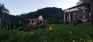 Um pedacinho da Serra da Mantiqueira e do Templo Hare Krishna na Fazenda  Nova Gokula. Essa foto foi de uma das inúmeras vezes que visitei este belo  lugar. – Bilde av Fazenda
