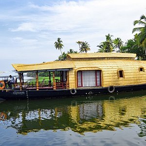 tourist places in trivandrum and kollam