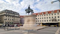 Europe, Portugal, Lisbon, Baixa, Rossio, Figueira Square, Dom Joao I statue  - SuperStock